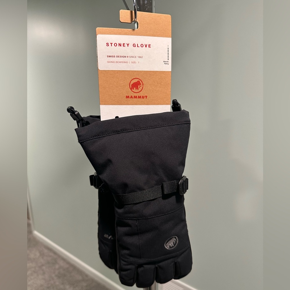 Mammut Stoney Glove in Black- size 7